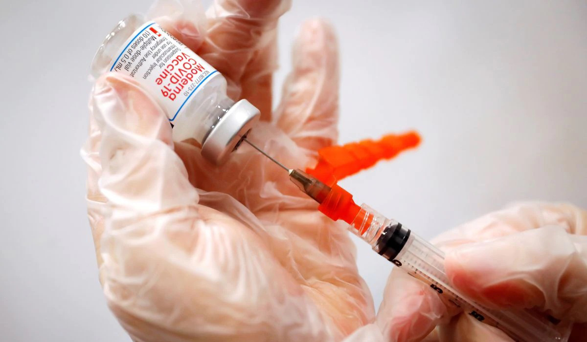 Moderna COVID-19 vaccine